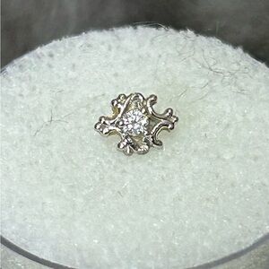 Foes Jewelry Clipeum 14kt White Gold Threaded 14g End